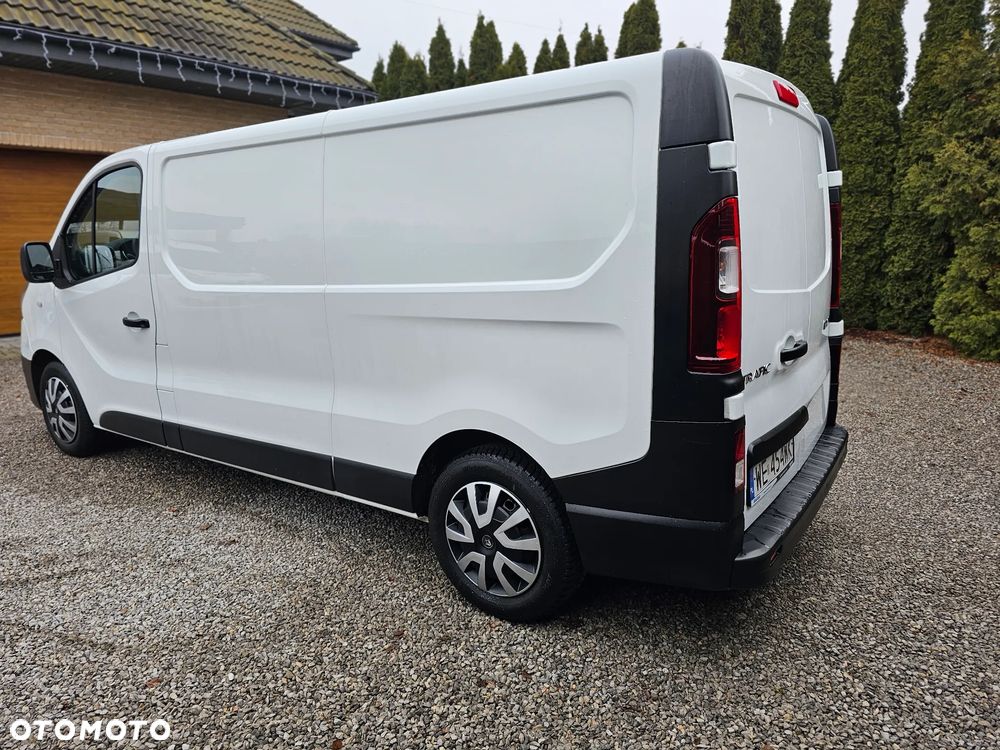 Renault Trafic - 16