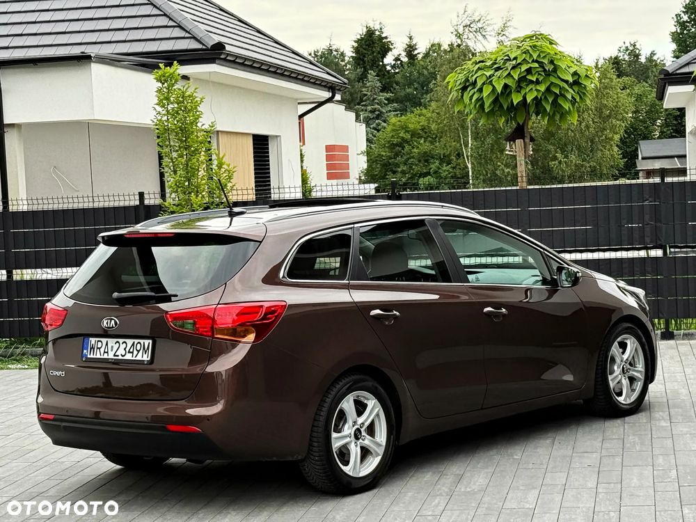 Kia Ceed 1.6 GDI Platinum Edition - 23