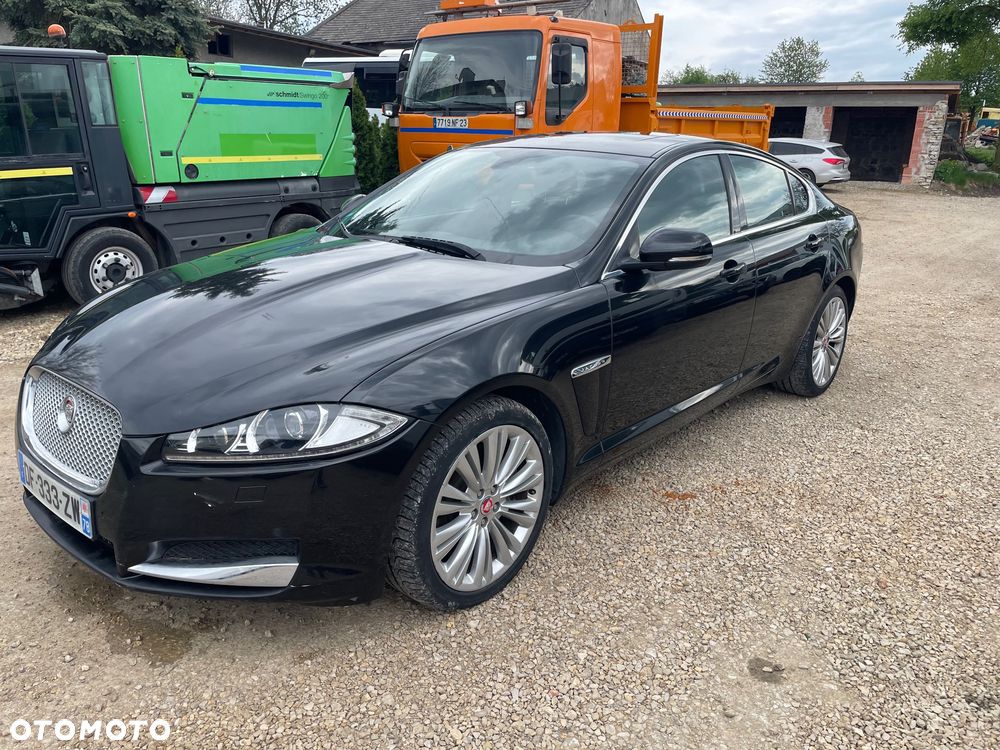 Jaguar XF - 16