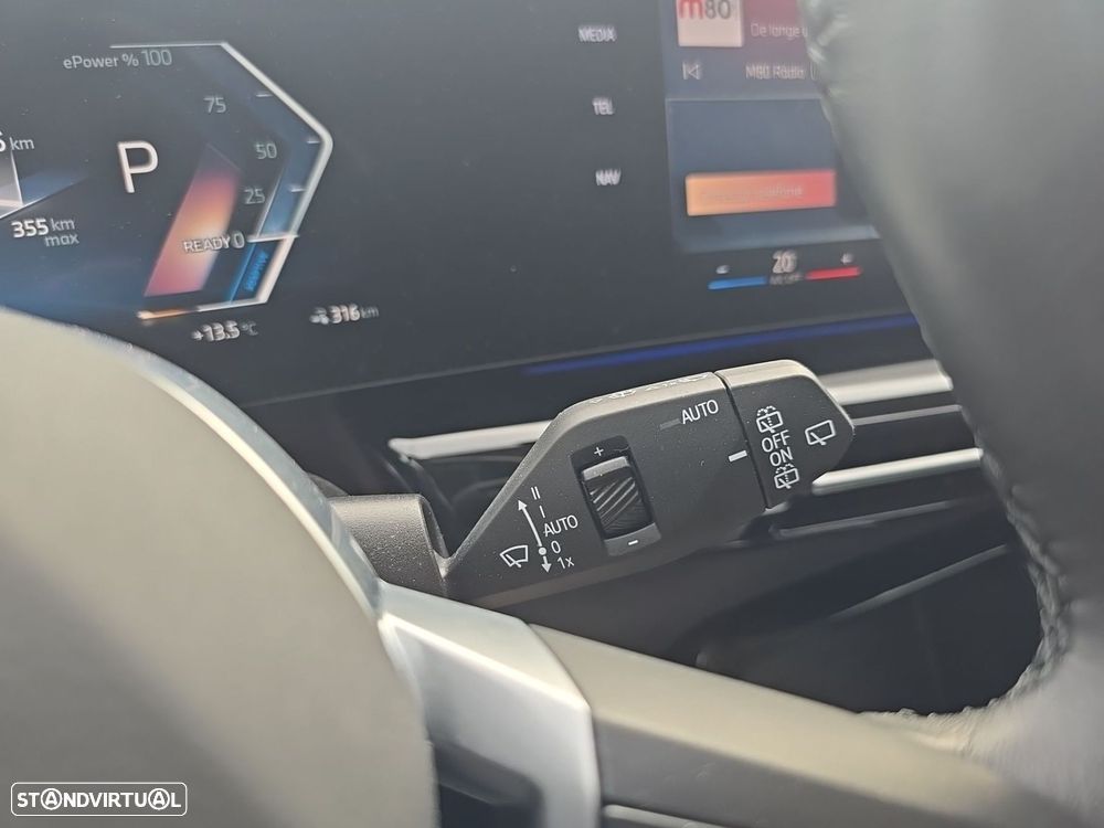 BMW iX1 eDrive20 xLine - 21