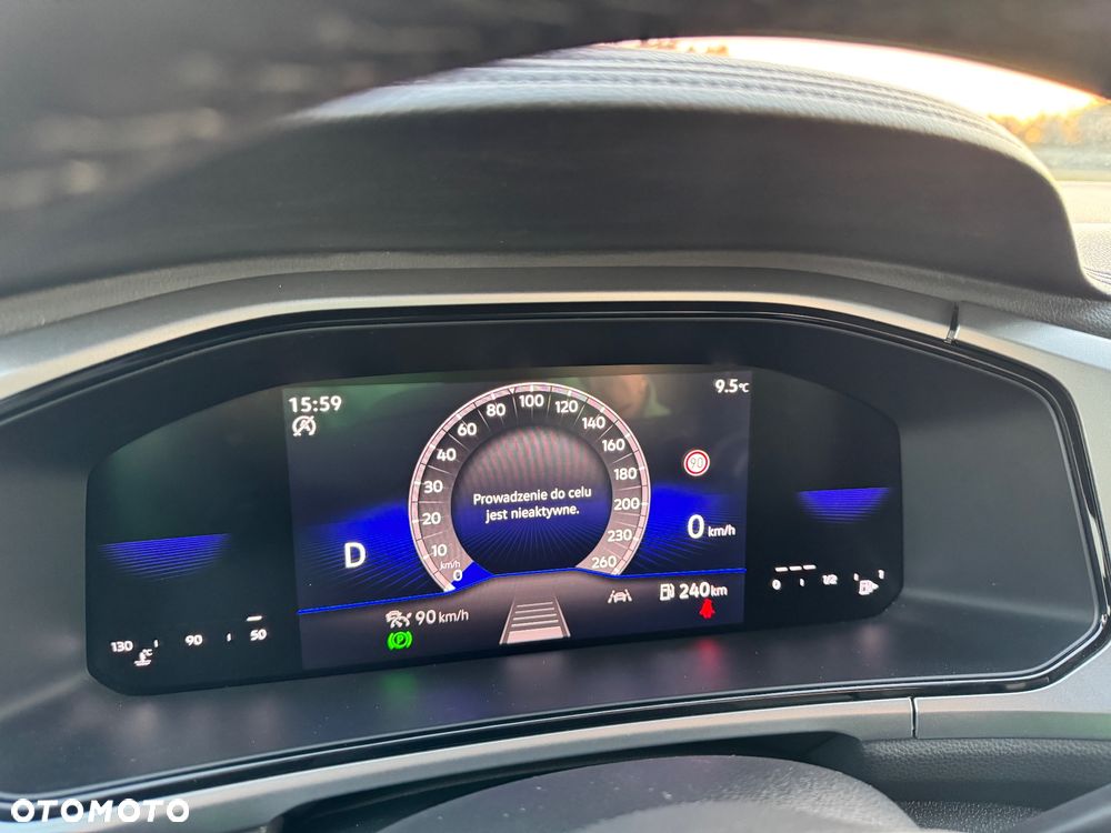 Volkswagen T-Roc - 25