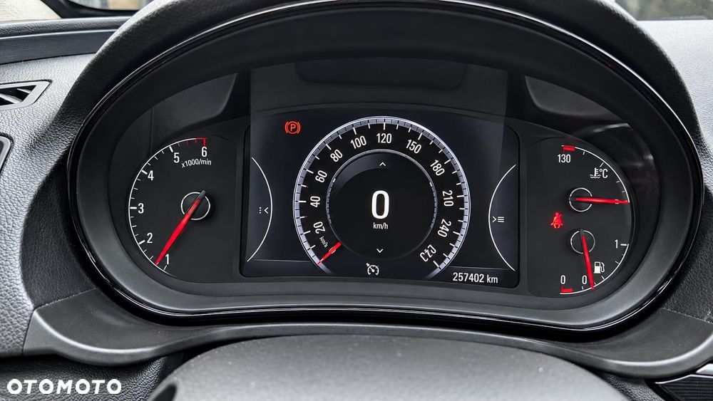 Opel Insignia 2.0 CDTI Cosmo S&S - 23
