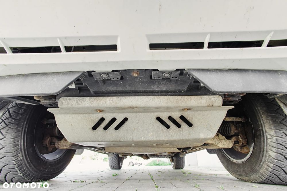 Toyota Land Cruiser LC 2.8 D-4D Invincible - 24