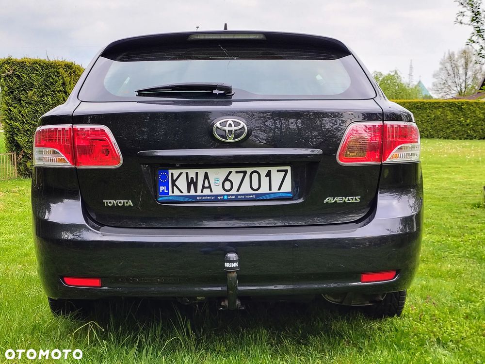 Toyota Avensis 1.8 Sol plus NAVI - 20