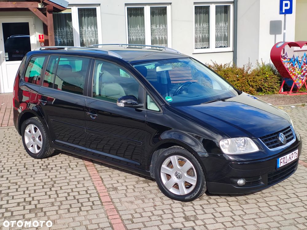 Volkswagen Touran 2.0 TDI Highline - 13