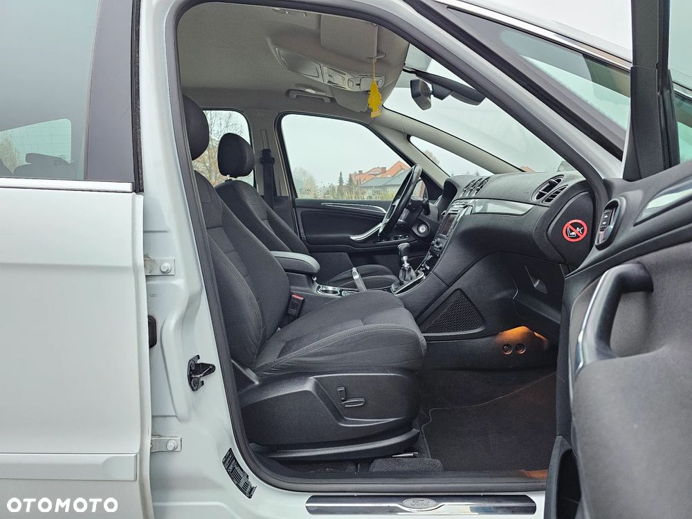 Ford S-Max 2.0 TDCi DPF Titanium - 17