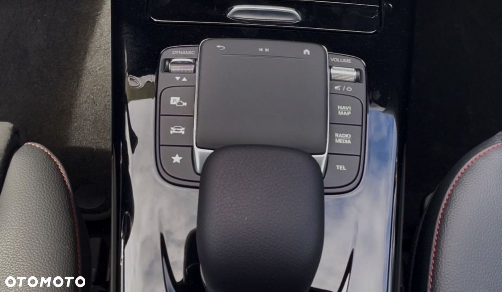 Mercedes-Benz CLA - 26