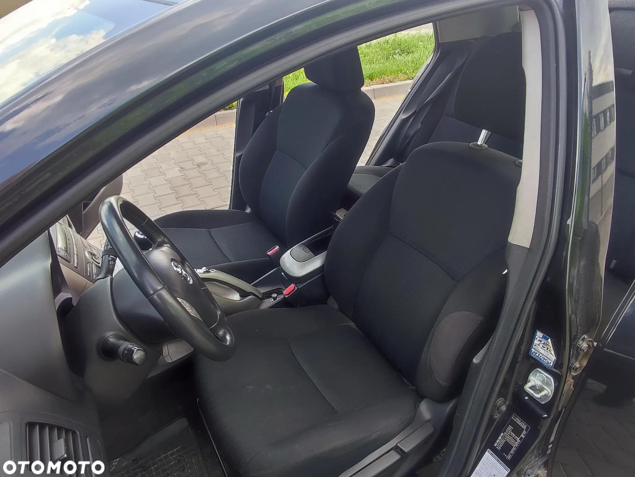 Toyota Auris 2.0 D-4D Sol - 22