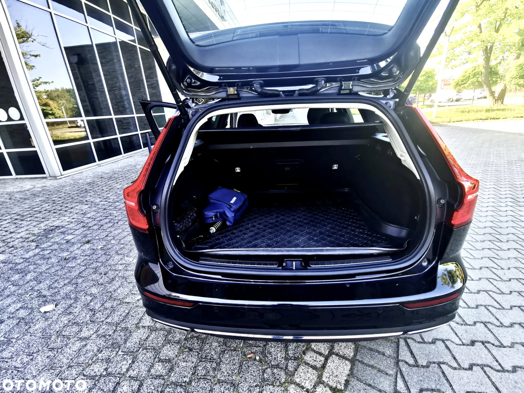 Volvo V60 B4 B Inscription - 12