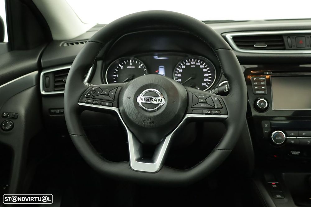 Nissan Qashqai 1.5 dCi N-Connecta 18 - 15