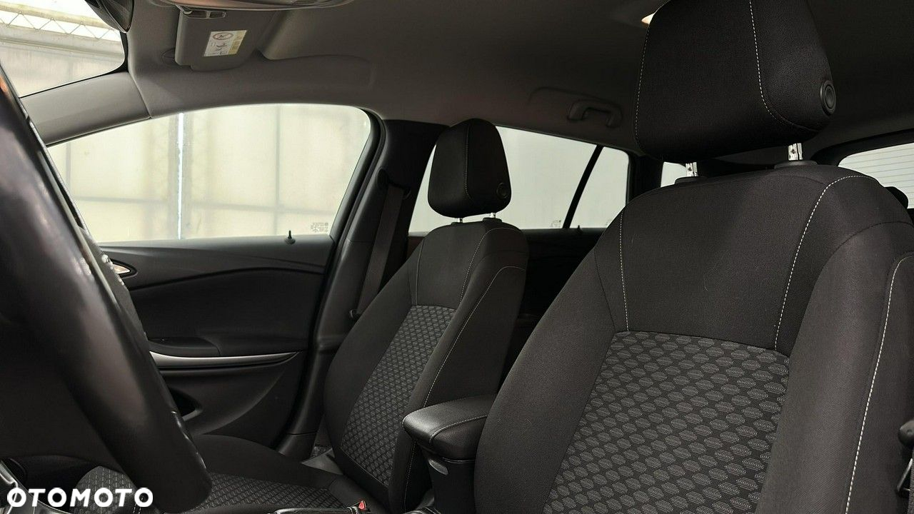 Opel Astra - 10