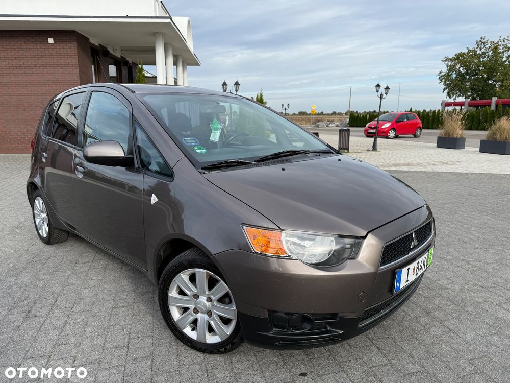 Mitsubishi Colt - 2
