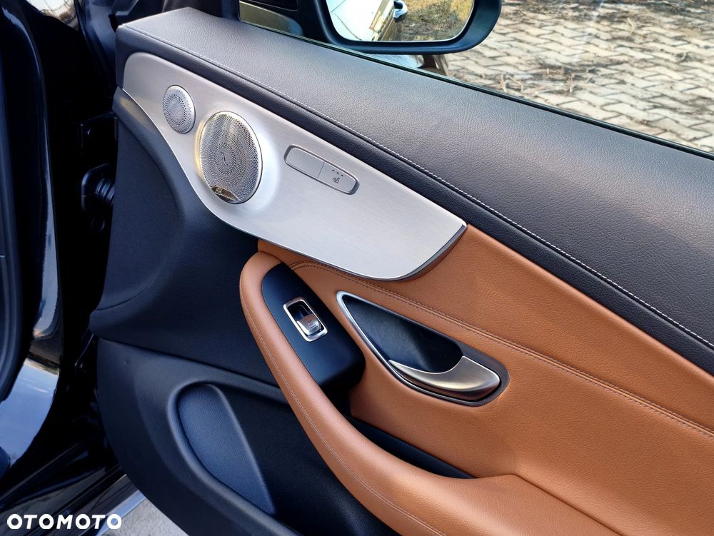 Mercedes-Benz Klasa C 300 d 9G-TRONIC AMG Line - 15