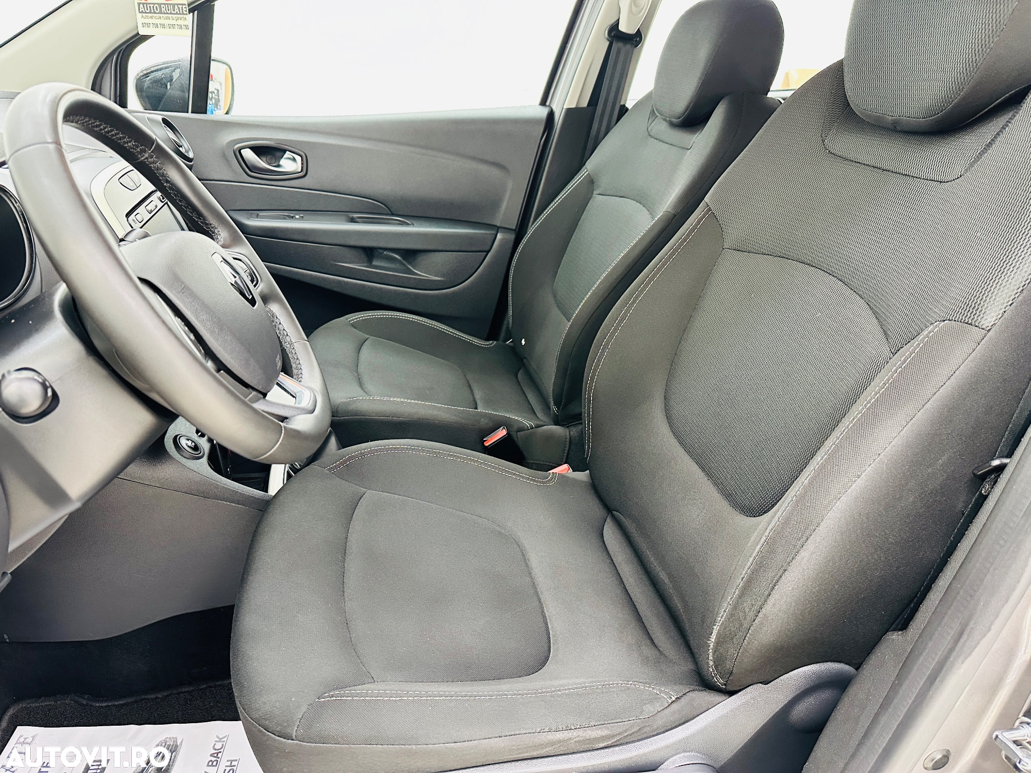 Renault Captur - 17
