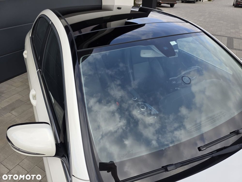 Mercedes-Benz Klasa E - 32