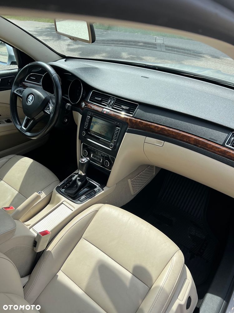 Skoda Superb 2.0 TDI 4x4 Elegance DSG - 11