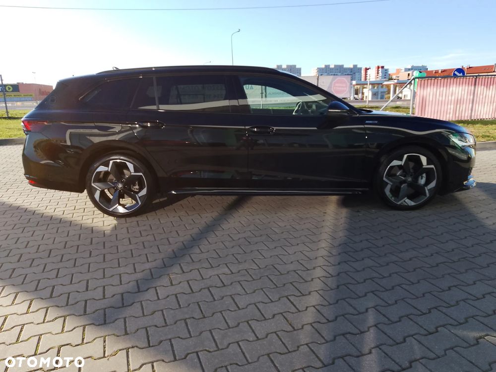 Skoda Superb 2.0 TDI SCR 4x4 Sportline DSG - 4