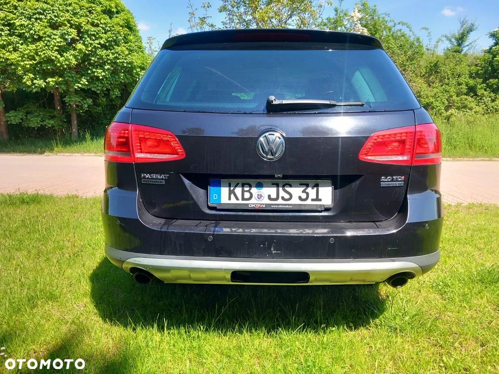 Volkswagen Passat Alltrack 2.0 TDI 4Motion DSG BlueMotion Tec - 16
