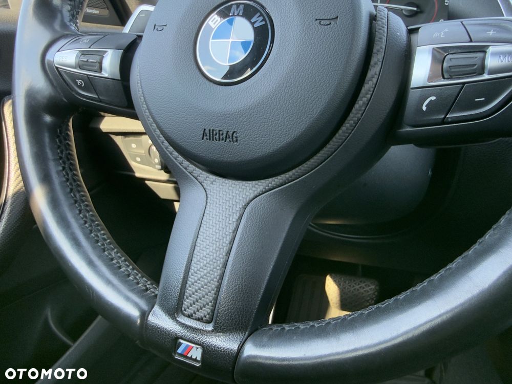 BMW Seria 1 120d xDrive M Sport sport - 19