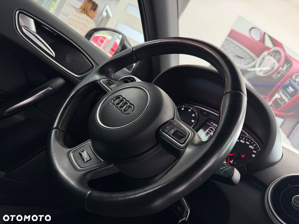 Audi A1 Sportback 1.2 TFSI S line edition m S line Sportpaket - 18