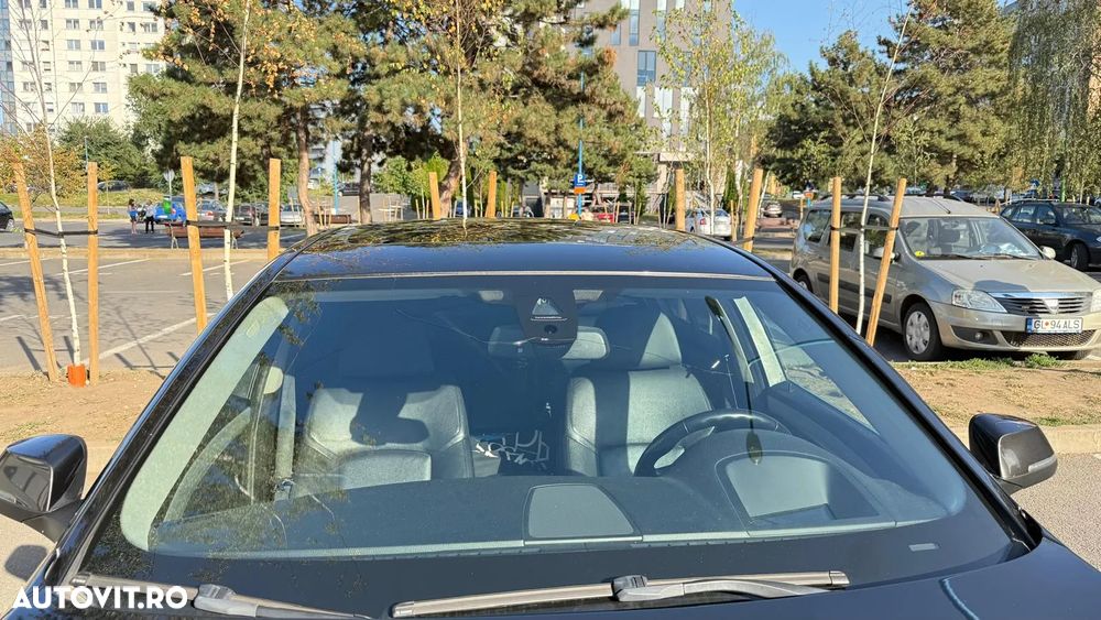 BMW Seria 5 525d xDrive AT - 22