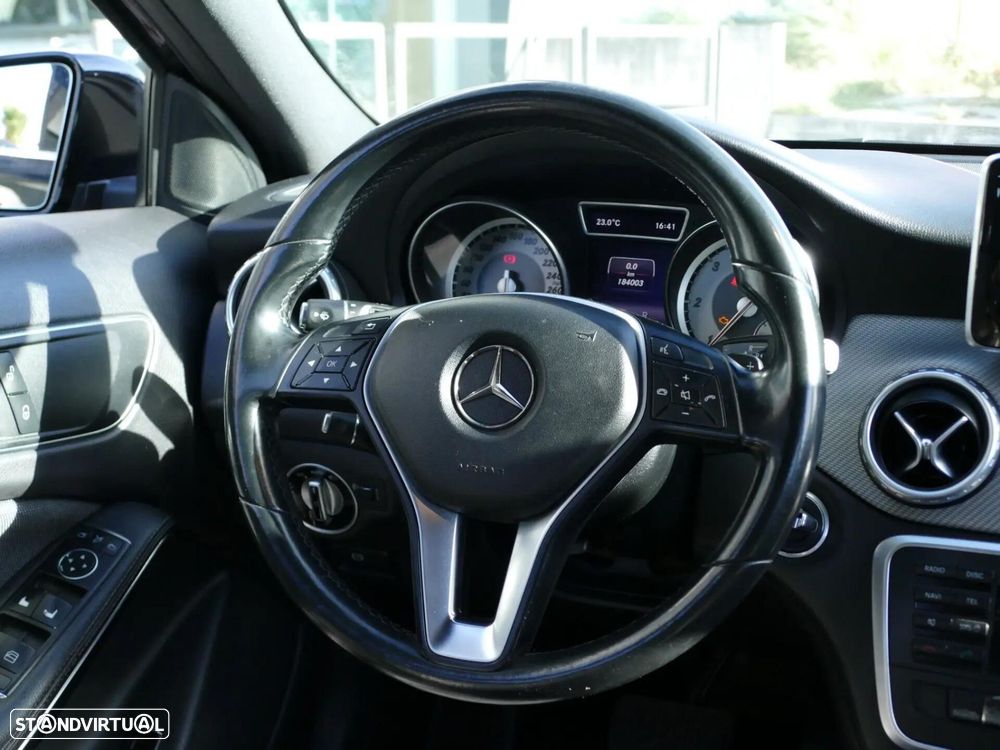 Mercedes-Benz GLA 180 d Style Aut. - 33