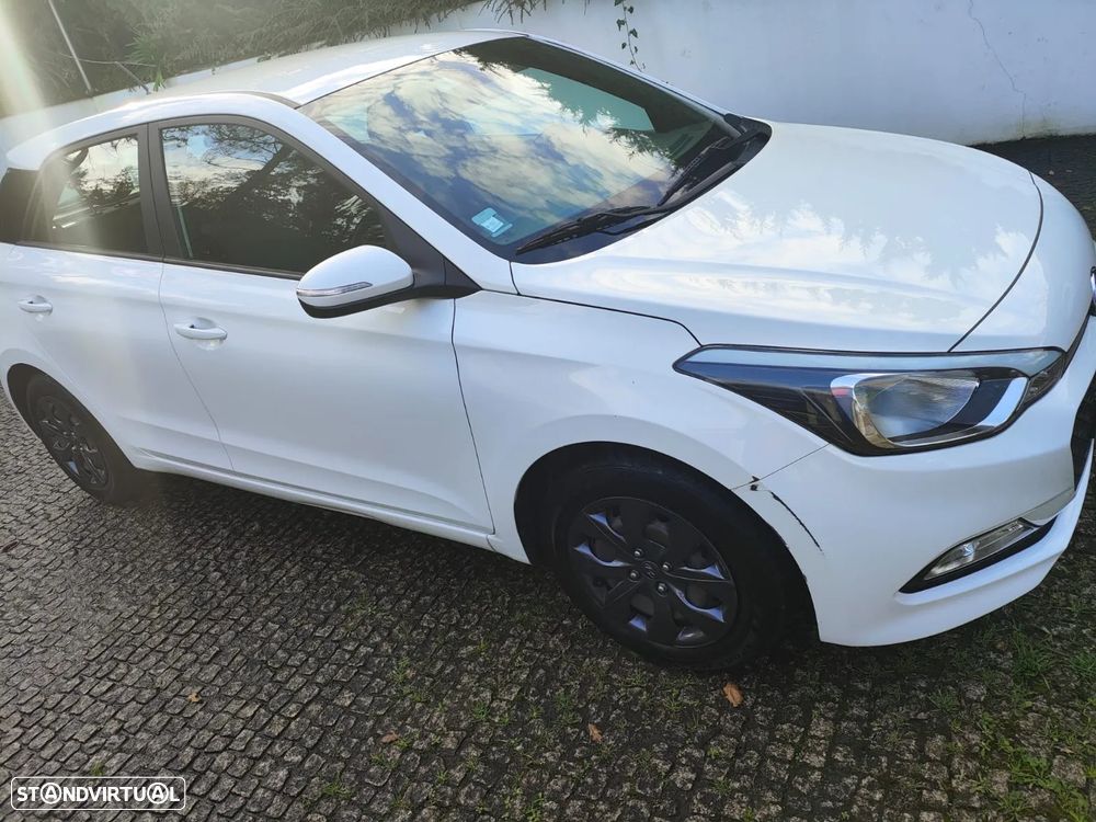 Hyundai i20 1.1 CRDi Access+Bluetooth - 2