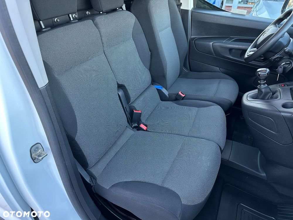 Toyota Proace City 1.5 D-4D  2,3t Active - 20