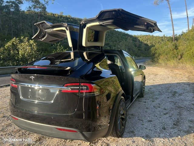 Tesla Model X Standard Range - 3