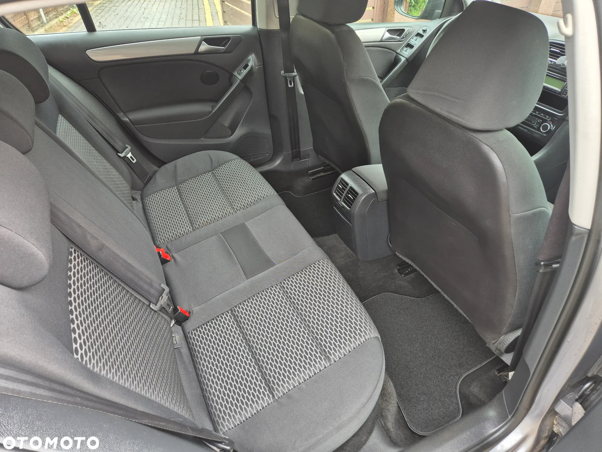 Volkswagen Golf - 14