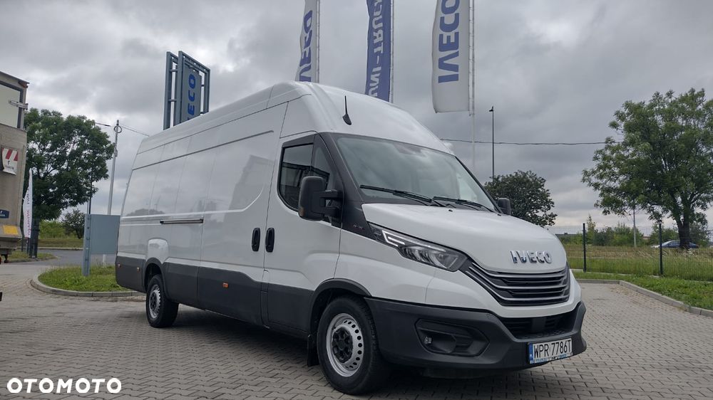 Iveco DAILY furgon 18m3 35S18 manual ASO serwisowany - 10