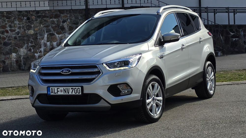 Ford Kuga 1.5 EcoBoost FWD Titanium ASS - 2