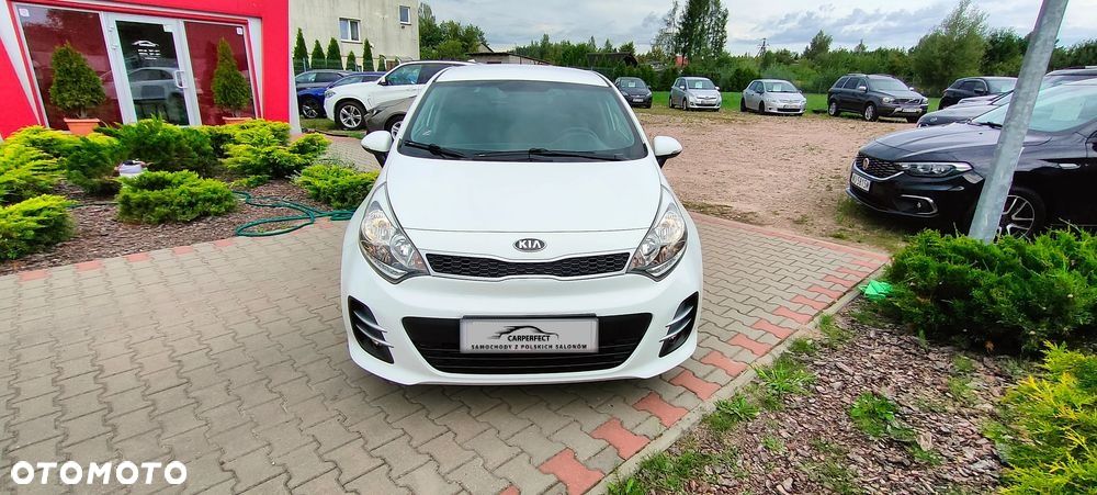 Kia Rio 1.2 L - 3