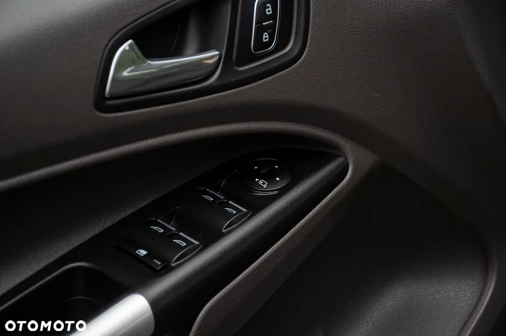 Ford Tourneo Connect Grand - 39