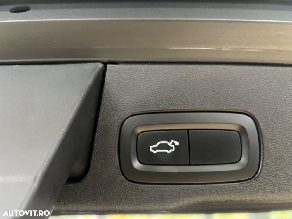 Volvo XC 60 B5 D AWD Geartronic RDesign - 18