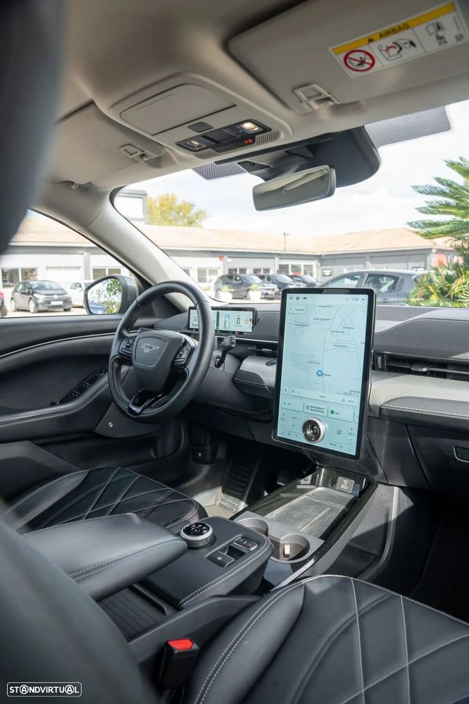 Ford Mustang Mach-E Standard - 21