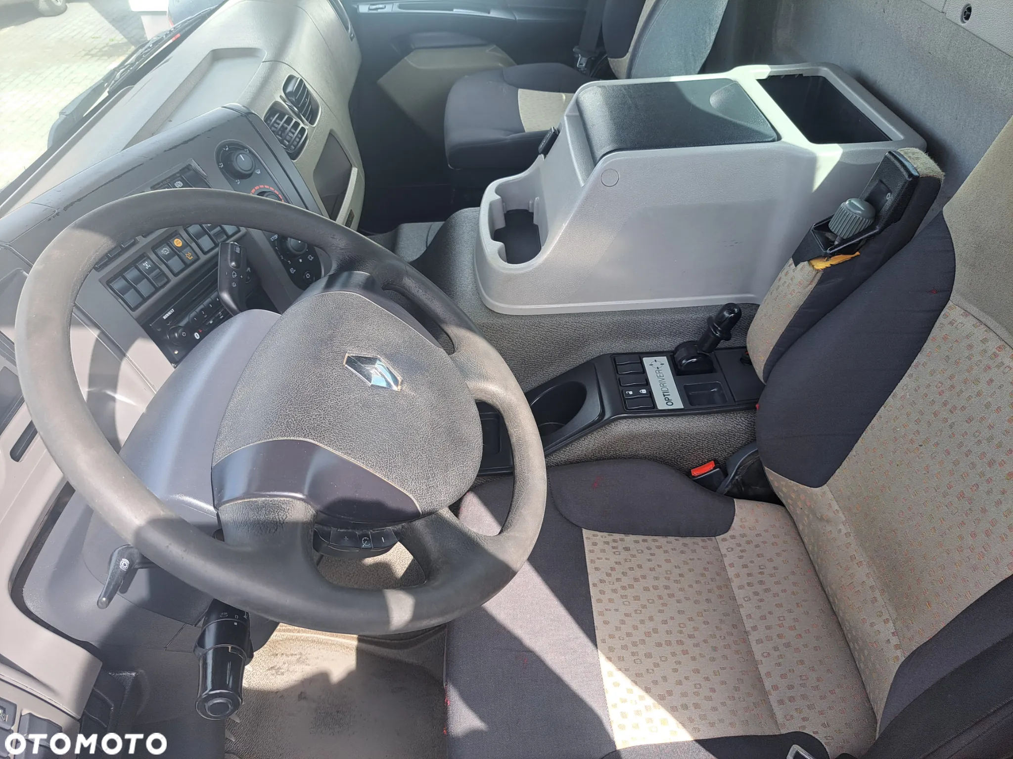 Renault Premium - 13