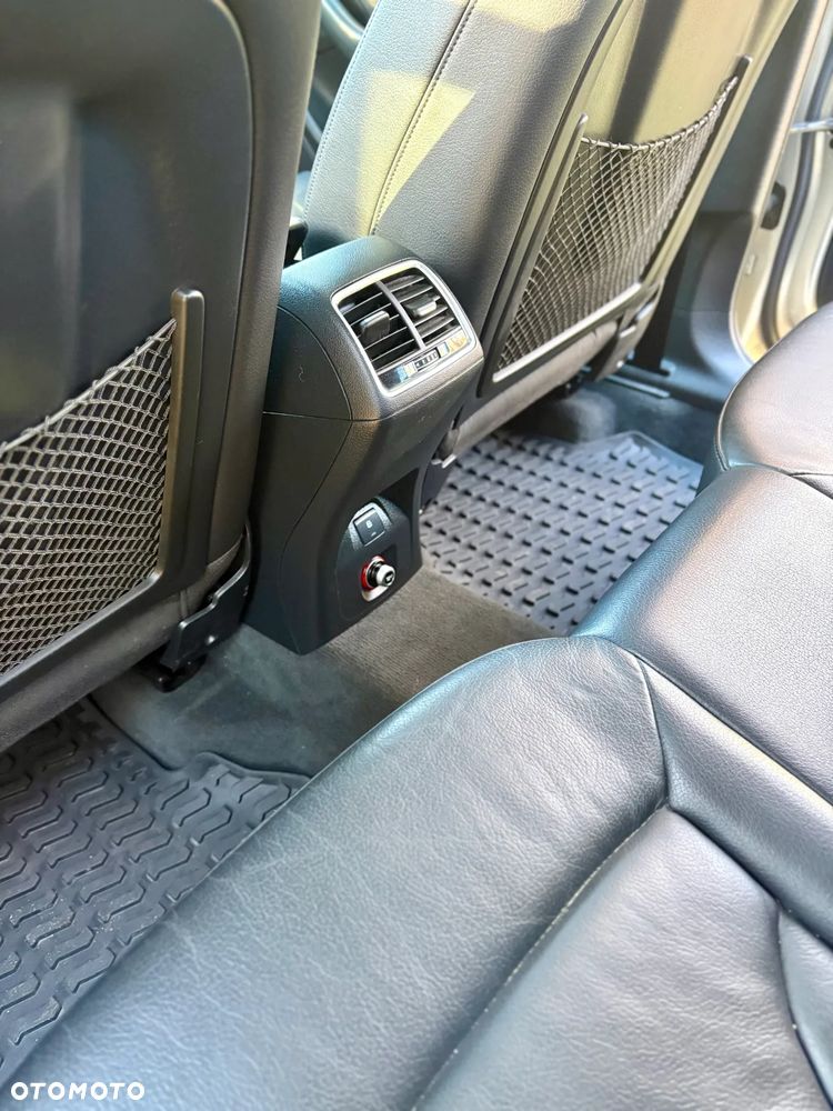 Audi Q3 2.0 TFSI quattro S tronic design - 24