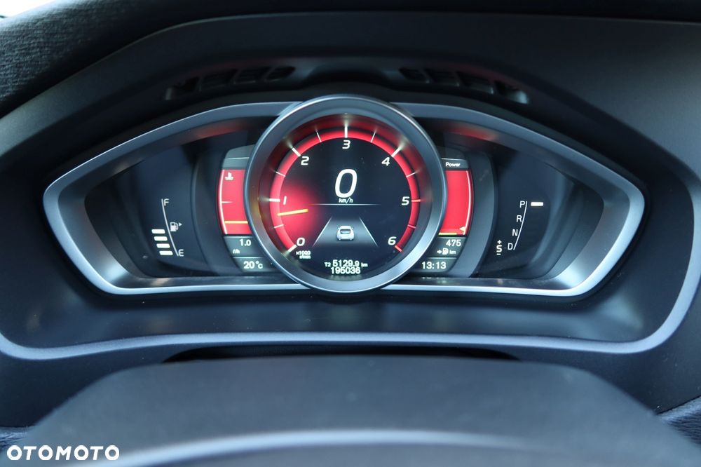 Volvo V40 D3 Momentum - 6