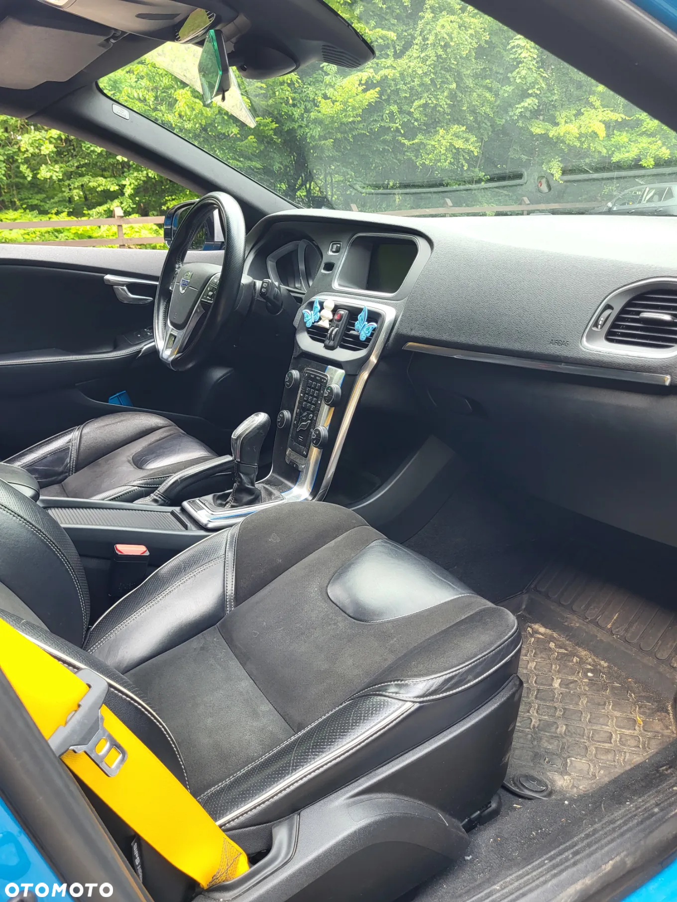 Volvo V40 D2 R-Design - 13