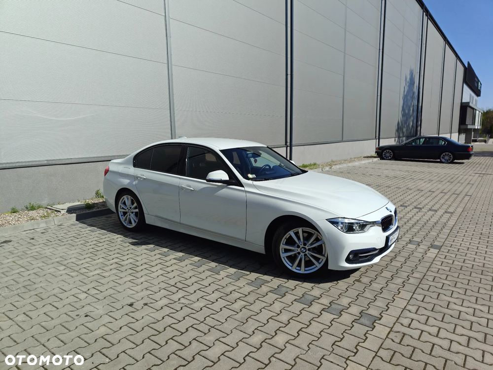 BMW Seria 3 330i Luxury Line sport - 4