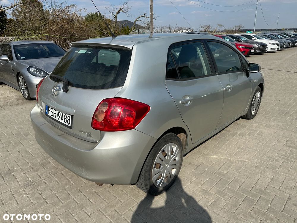 Toyota Auris - 3