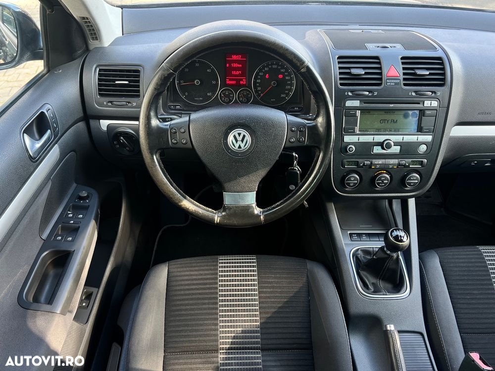 Volkswagen Jetta 1.9 TDI DPF United - 4