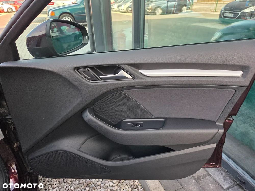 Audi A3 Sportback 2.0 TDI (clean diesel) Attraction - 18