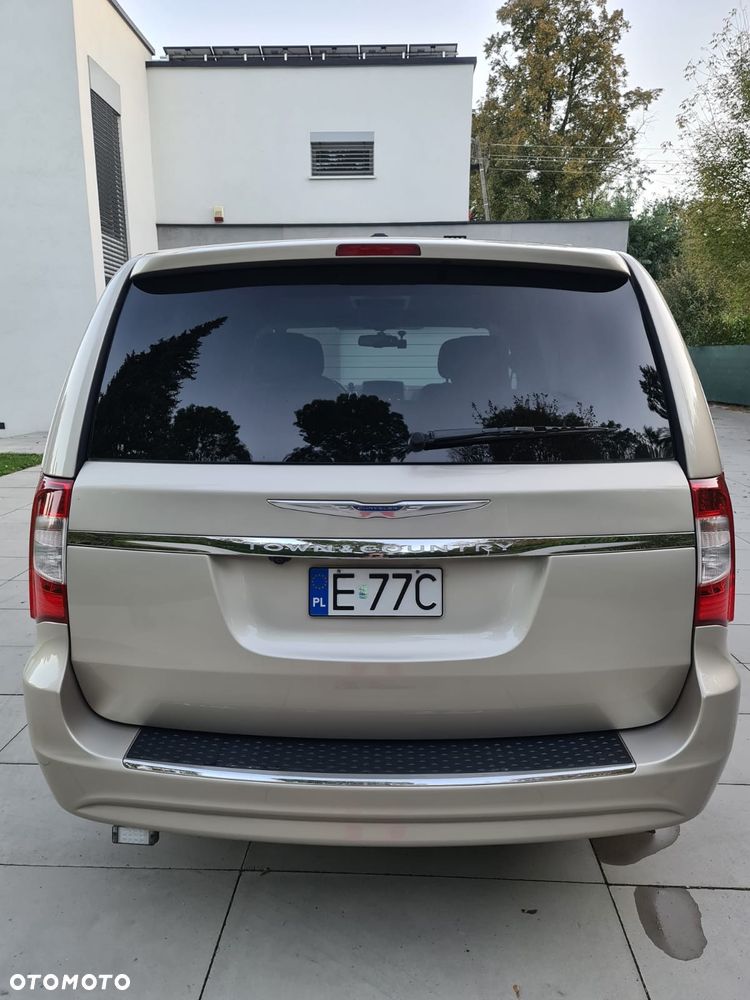 Chrysler Town & Country 3.6 Touring - 6