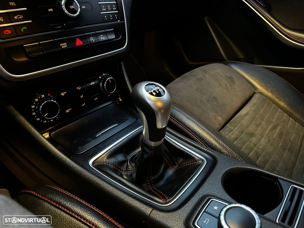 Mercedes-Benz CLA 180 d AMG Line - 28