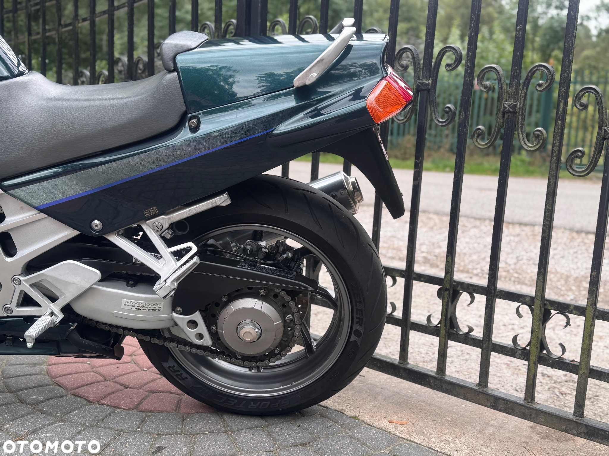 Honda VFR - 21