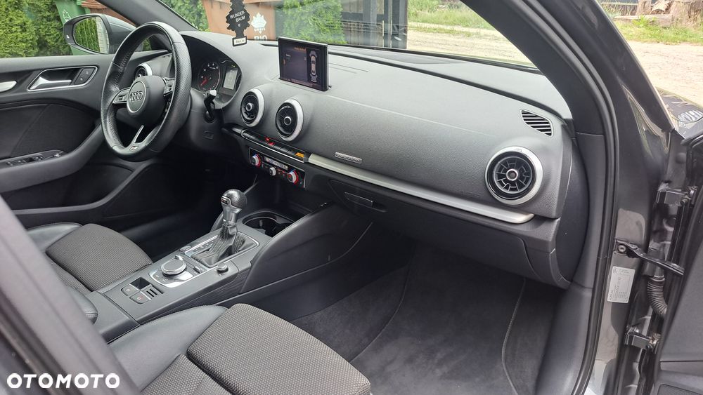 Audi A3 Limousine 40 TFSI quattro S tronic design - 17