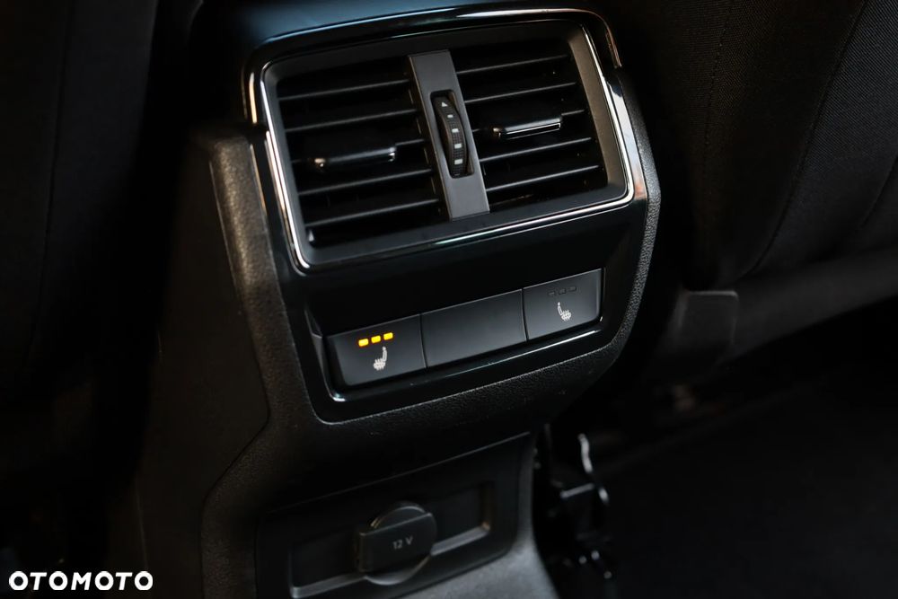 Skoda Karoq 1.5 TSI ACT DSG Soleil - 40