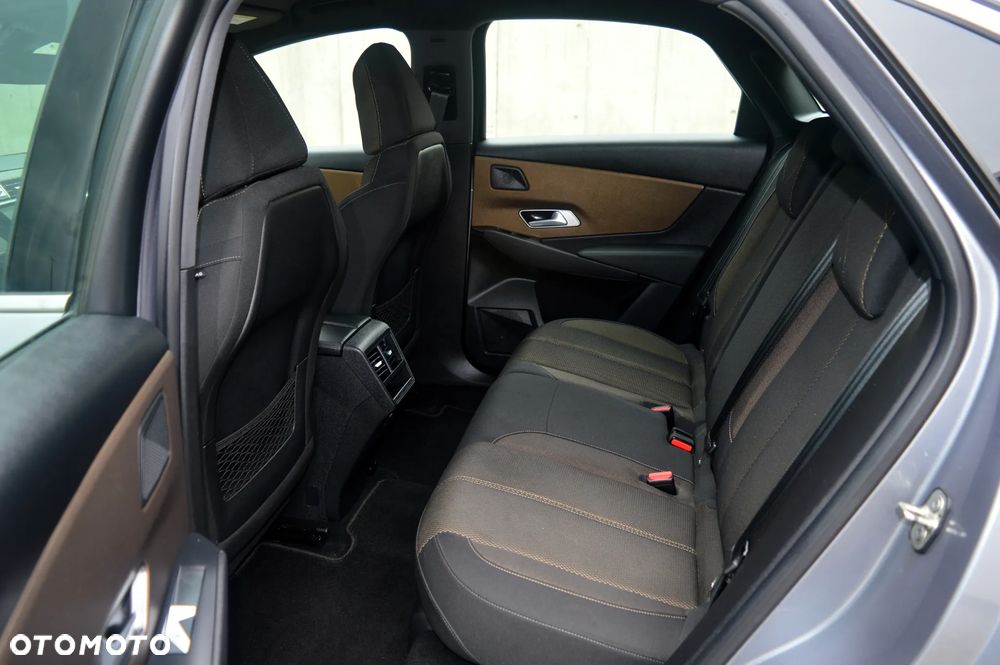 DS Automobiles DS 7 Crossback - 11
